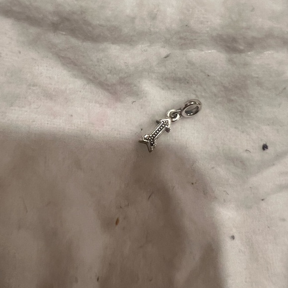 PANDORA ME ARROW MINI DANGLE CHARM - Picture 2 of 4